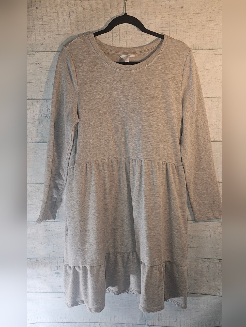 NWOT Time and Tru Light Gray Long Sleeve Tiered Sweatshirt Dress